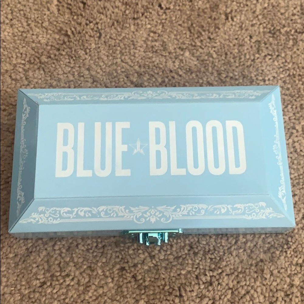 Jeffree Star Blue Blood palette